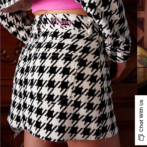 Playboy By PacSun Houndstooth Slit High Waisted Mini Skirt - Size 22 - Picture 9 of 16